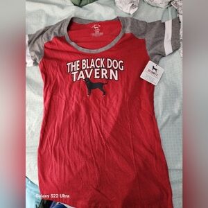 Bkack Dog women's fitted tee